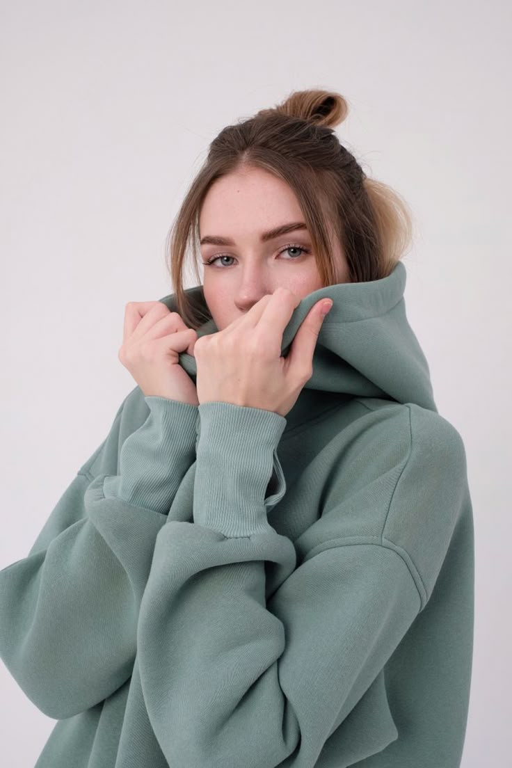 The Impact of Color in Women's Fashion: How It Defines Personal Style